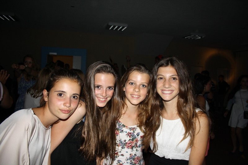 Village Camps International Summer Camp Leysin, Switzerland 2025-08-09 https://www.villagecamps.com/journals_admin/images/701-21-prom night (58).jpg